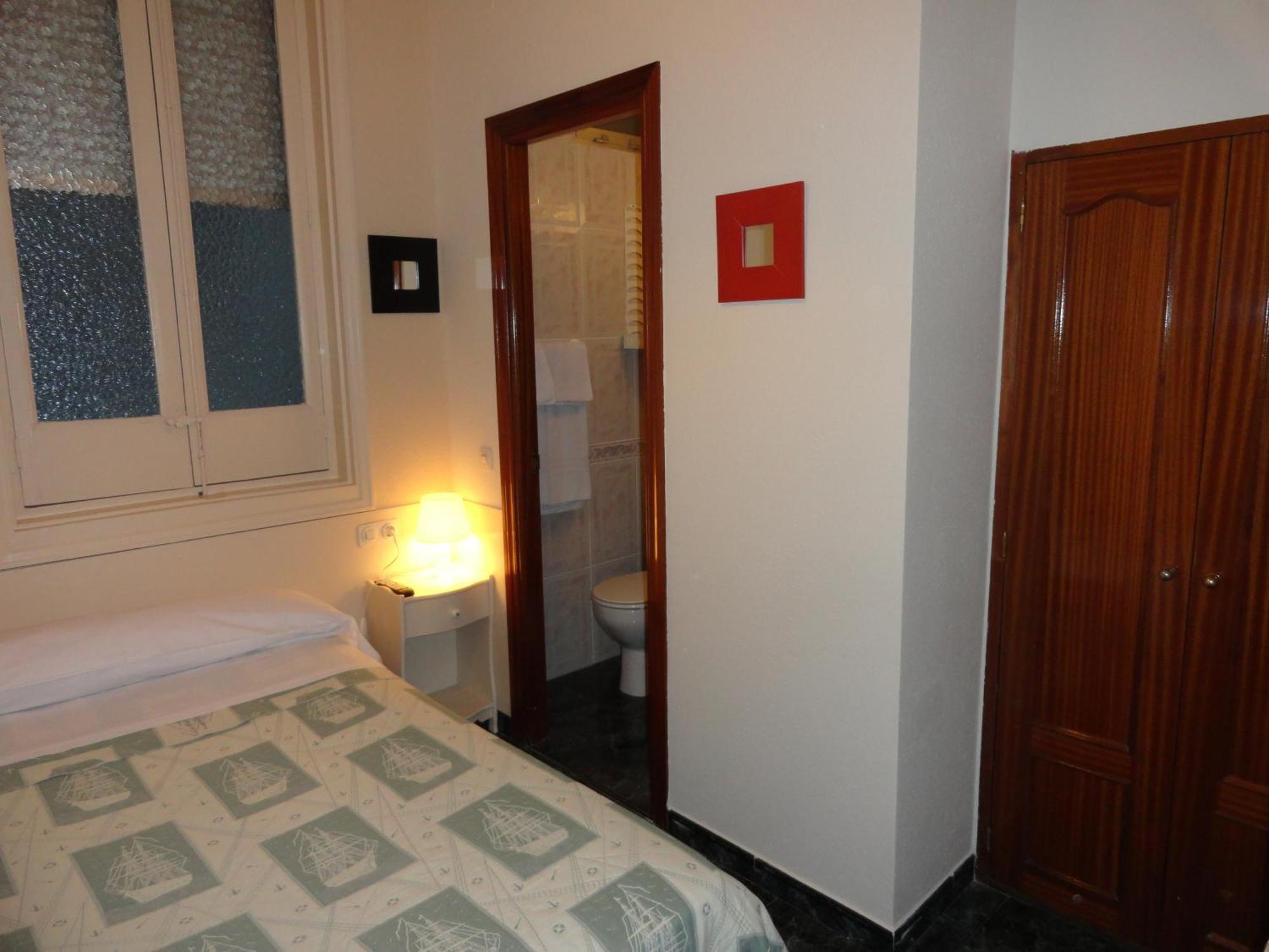 Hostal Alistana Madrid Buitenkant foto